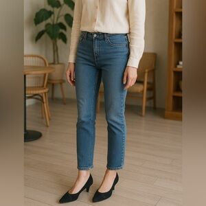 Stuart‎ Weitzman Black Suede Kitten Heel Pumps 6.5